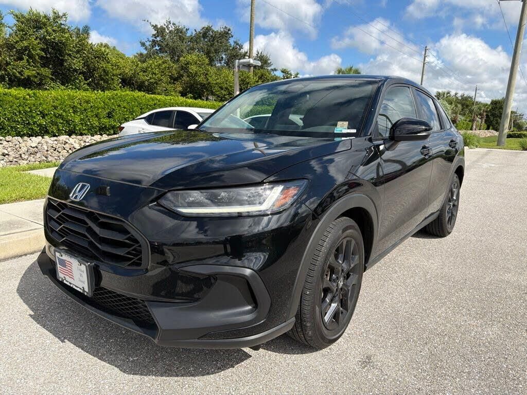 2024 Honda HR-V Sport — photo 1 of 14