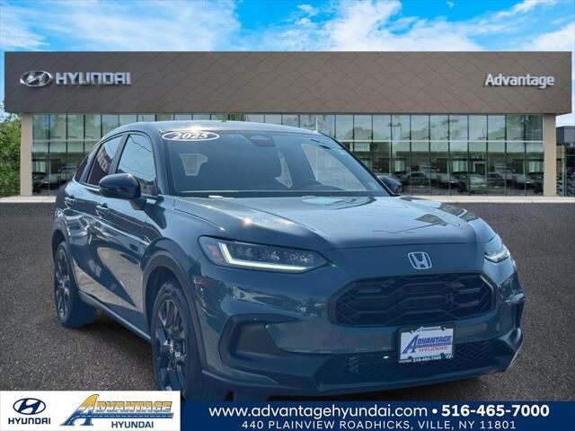 2025 Honda HR-V Sport — photo 1 of 30