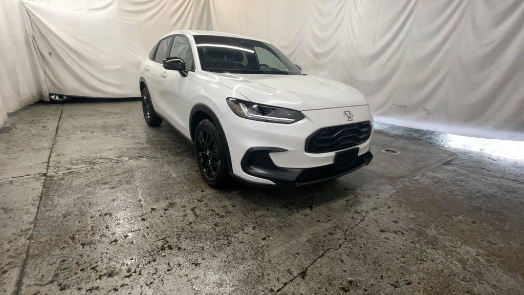 2026 Honda HR-V AWD SPORT — photo 1 of 7