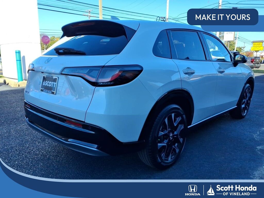 2026 Honda HR-V AWD EX-L — photo 1 of 6