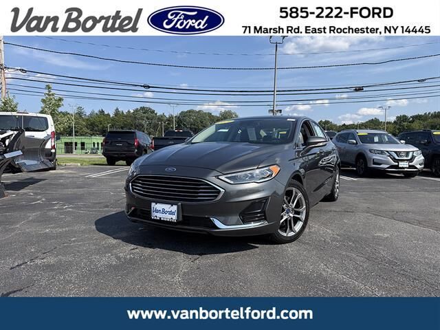 2019 Ford Fusion SEL — photo 1 of 13