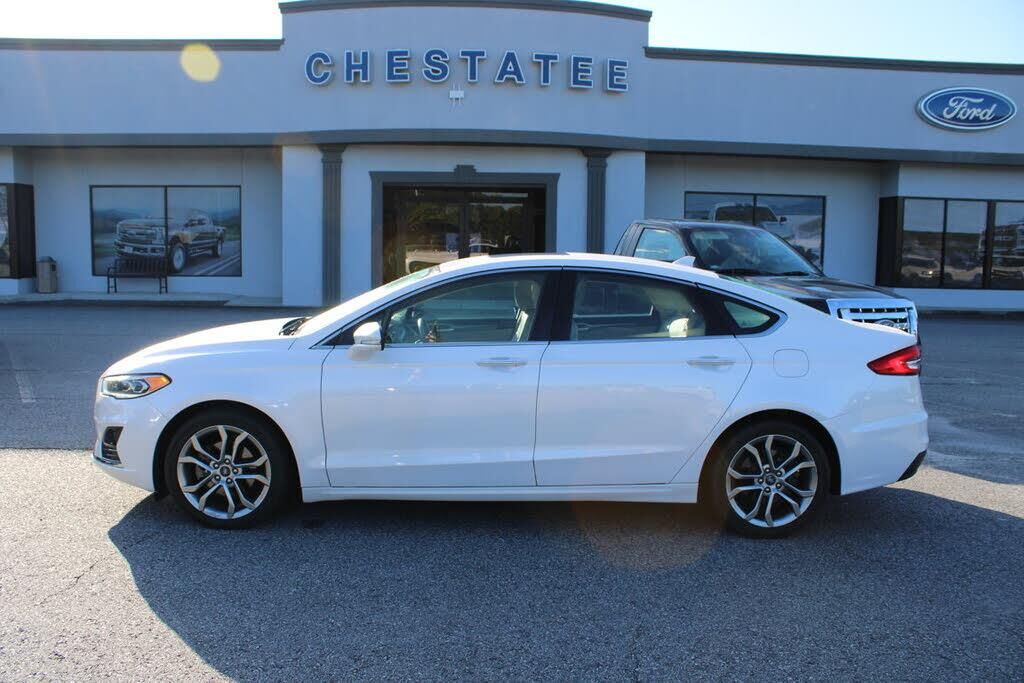 2019 Ford Fusion SEL — photo 1 of 1