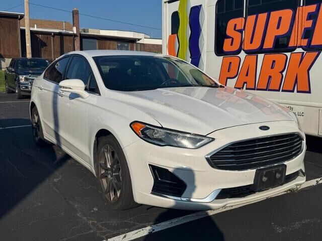 2020 Ford Fusion SEL — photo 1 of 3