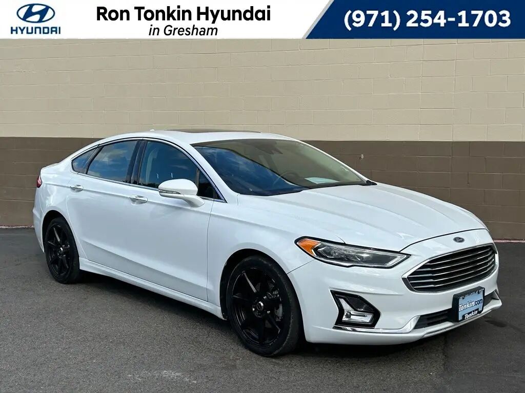 2019 Ford Fusion Titanium — photo 1 of 13