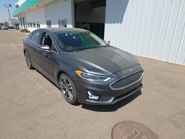 2020 Ford Fusion Titanium — photo 1 of 10