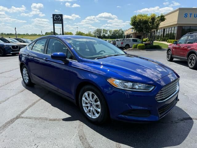 2015 Ford Fusion S — photo 1 of 8