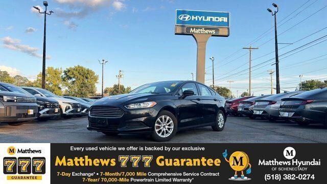 2015 Ford Fusion S — photo 1 of 13