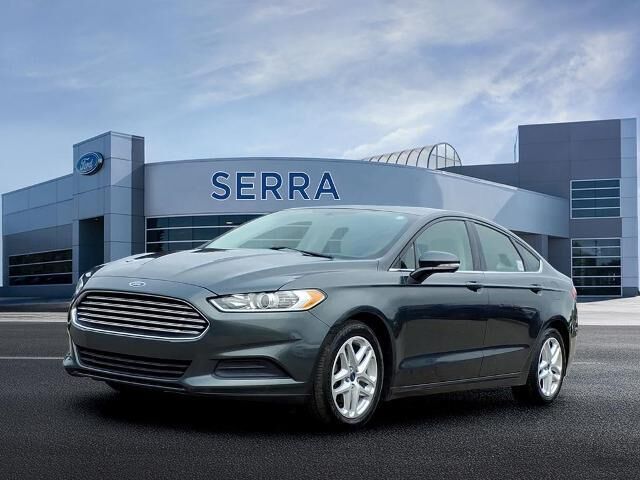 2015 Ford Fusion SE — photo 1 of 26