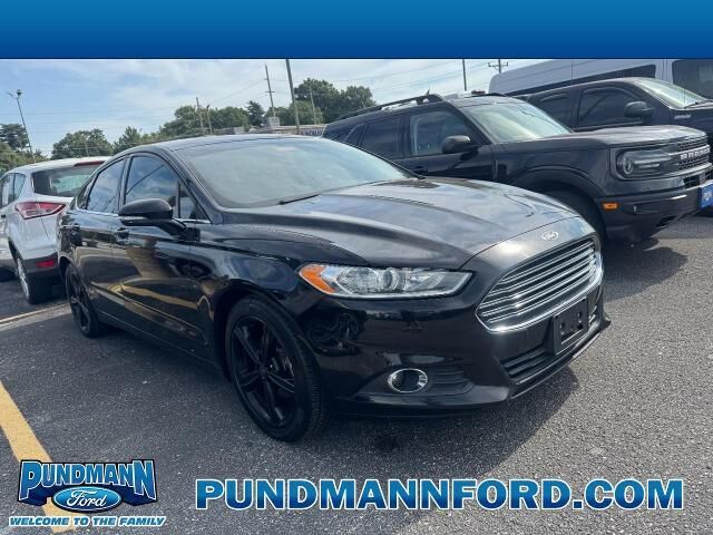 2016 Ford Fusion SE