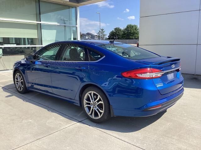2017 Ford Fusion SE — photo 1 of 20