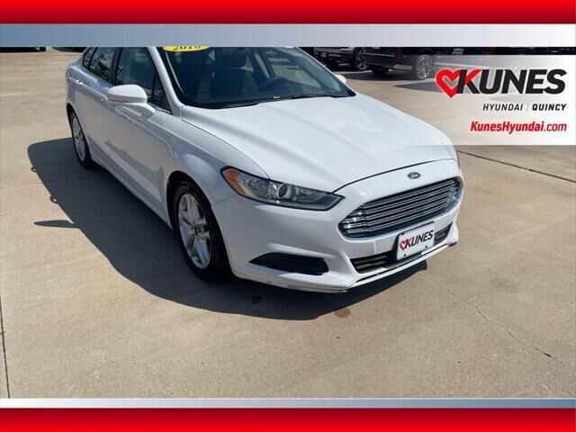 2016 Ford Fusion SE — photo 1 of 13