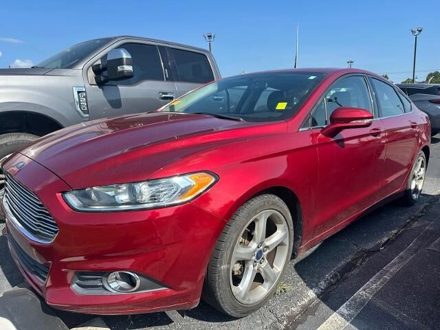 2016 Ford Fusion SE — photo 1 of 6