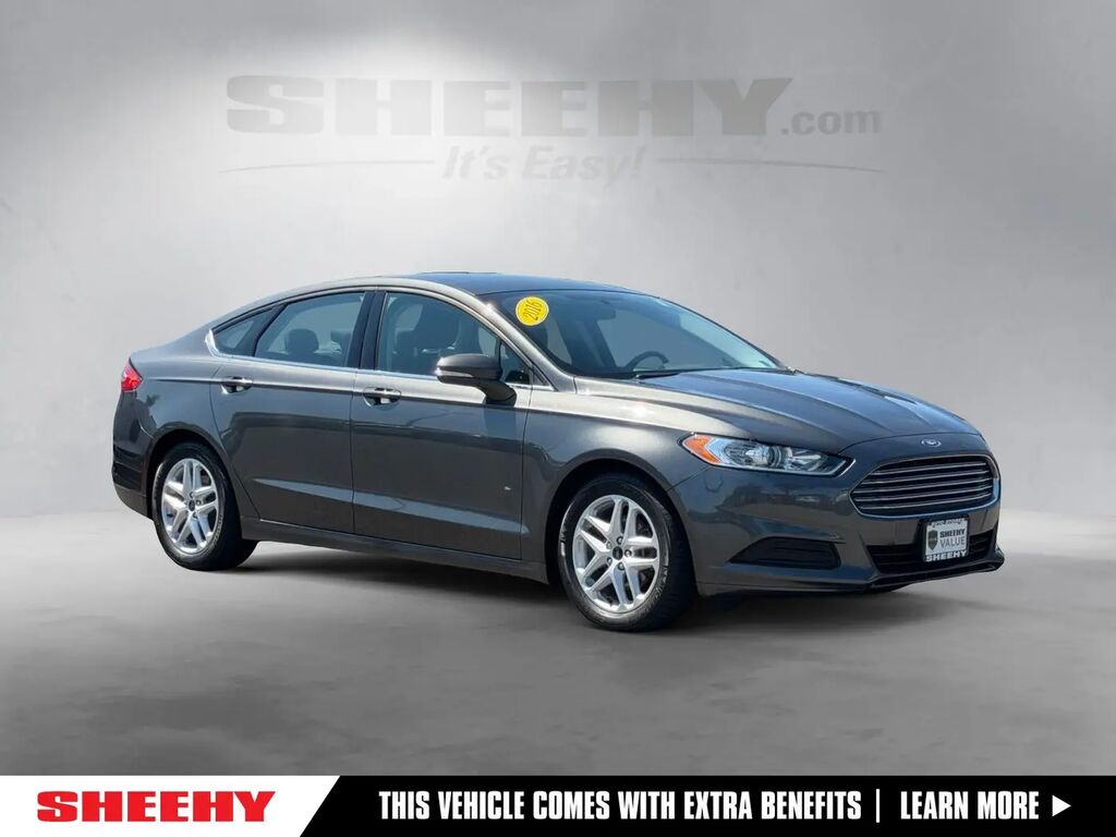2016 Ford Fusion SE — photo 1 of 13