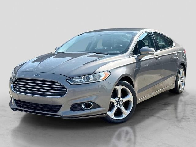 2013 Ford Fusion SE — photo 1 of 13