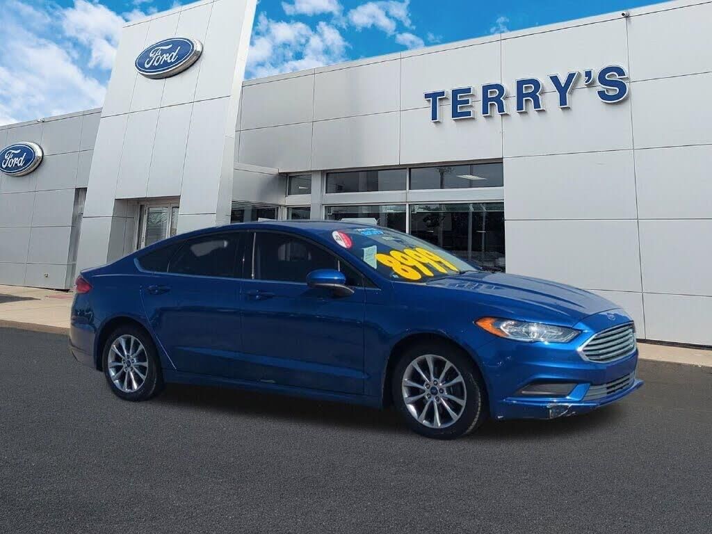 2017 Ford Fusion SE — photo 1 of 1
