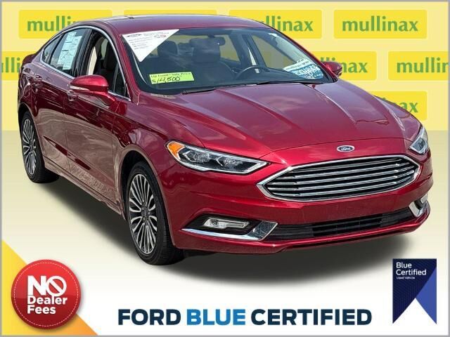 2017 Ford Fusion SE — photo 1 of 30