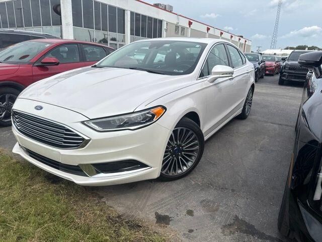 2018 Ford Fusion SE — photo 1 of 8