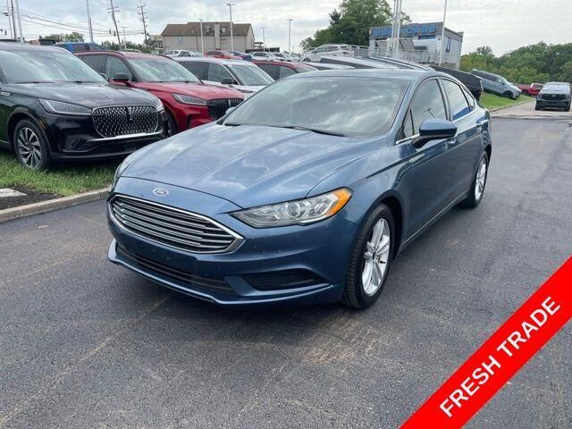 2018 Ford Fusion SE — photo 1 of 18