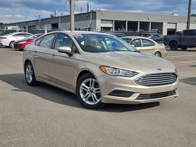 2018 Ford Fusion SE — photo 1 of 26