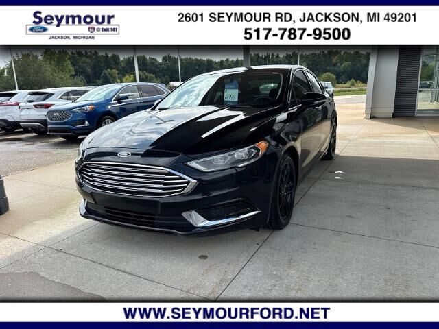 2018 Ford Fusion SE — photo 1 of 13