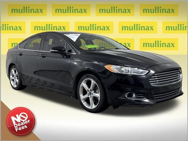 2016 Ford Fusion SE — photo 1 of 13