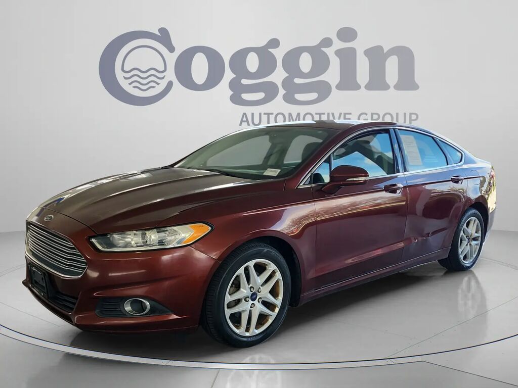 2016 Ford Fusion SE — photo 1 of 13