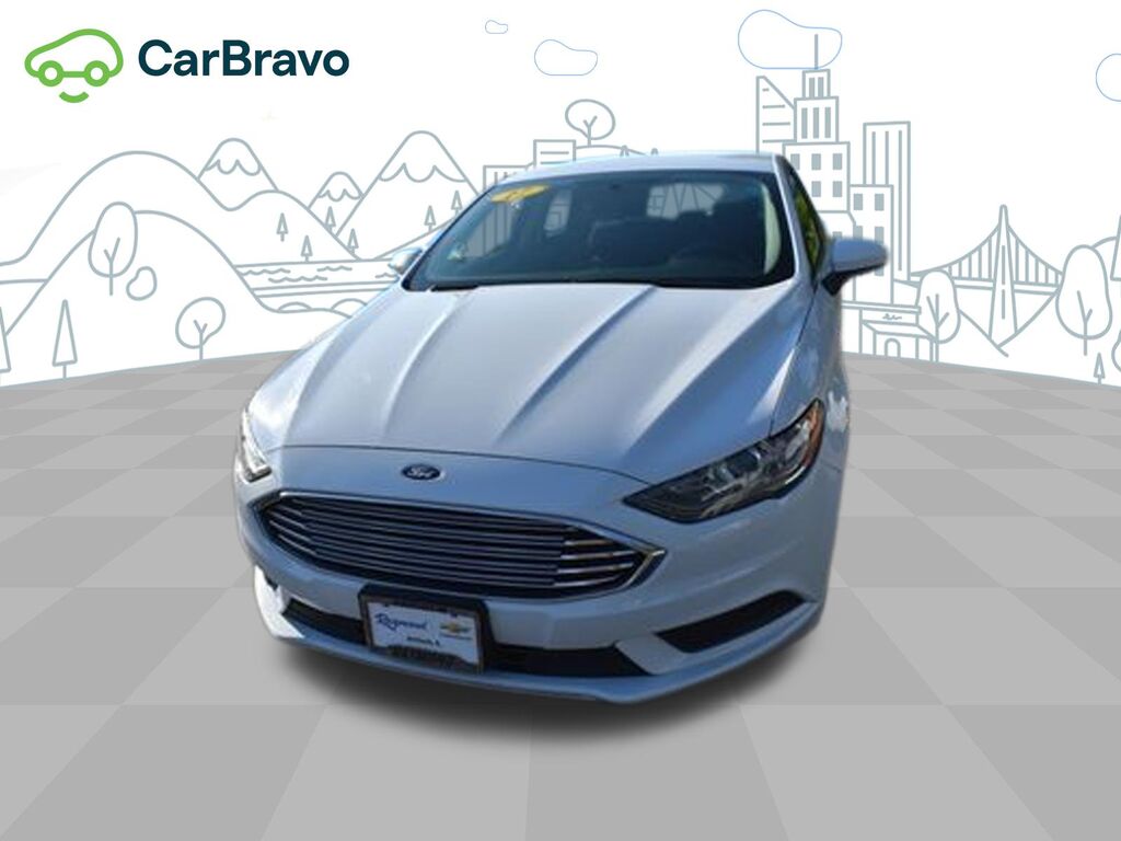 2017 Ford Fusion SE — photo 1 of 6