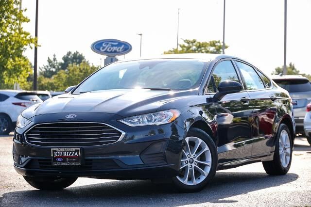 2020 Ford Fusion SE — photo 1 of 26