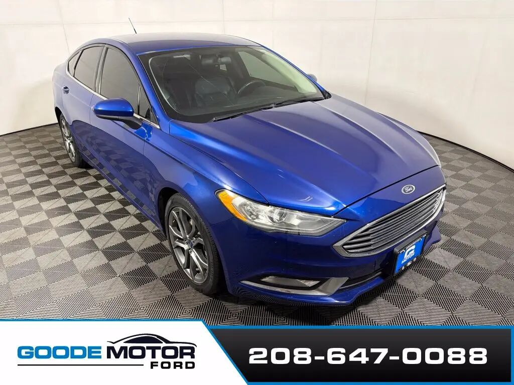 2017 Ford Fusion SE — photo 1 of 13