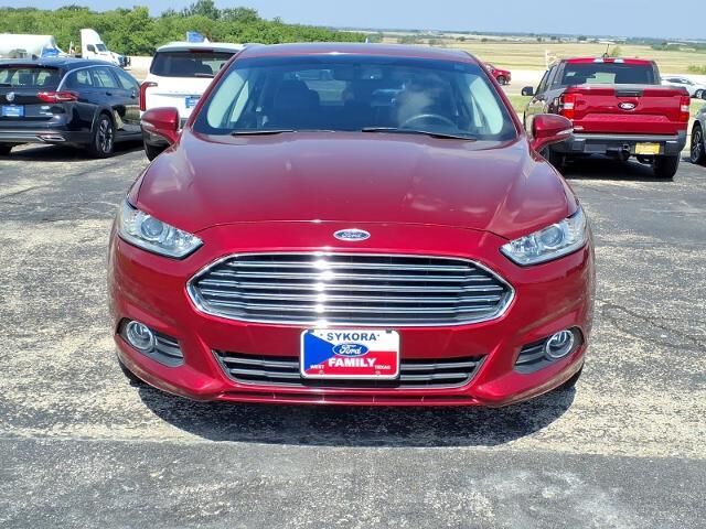 2015 Ford Fusion SE — photo 1 of 12