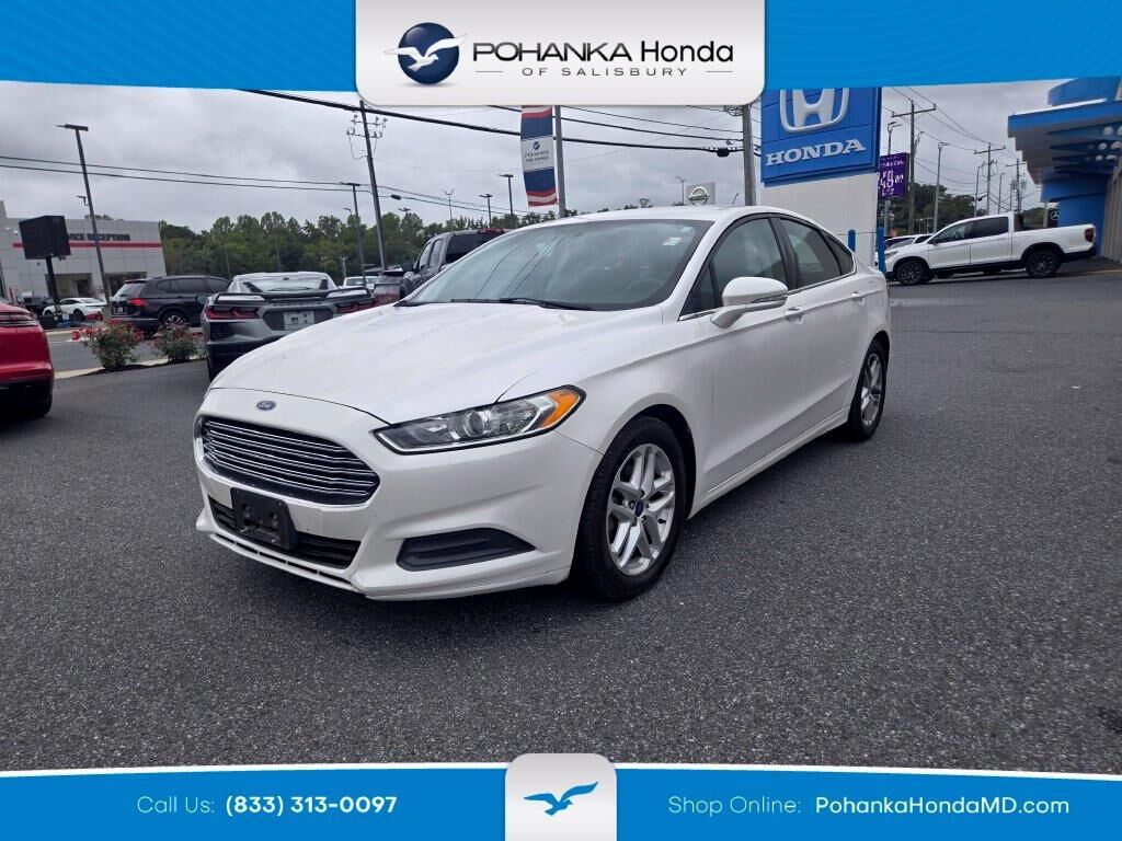 2016 Ford Fusion SE — photo 1 of 1