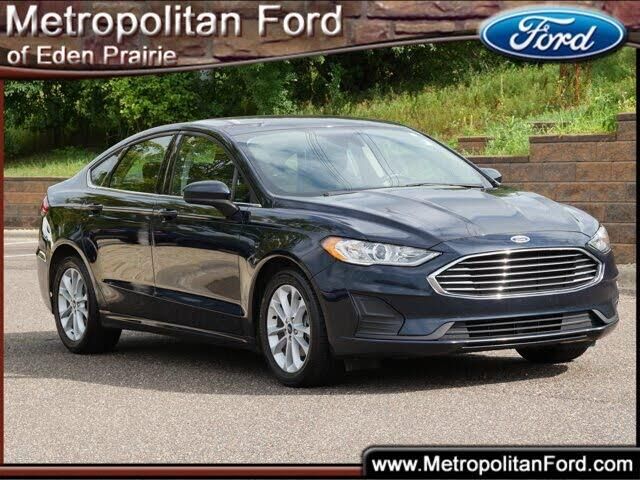 2020 Ford Fusion SE — photo 1 of 1