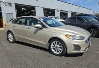 2019 Ford Fusion SE — photo 1 of 13