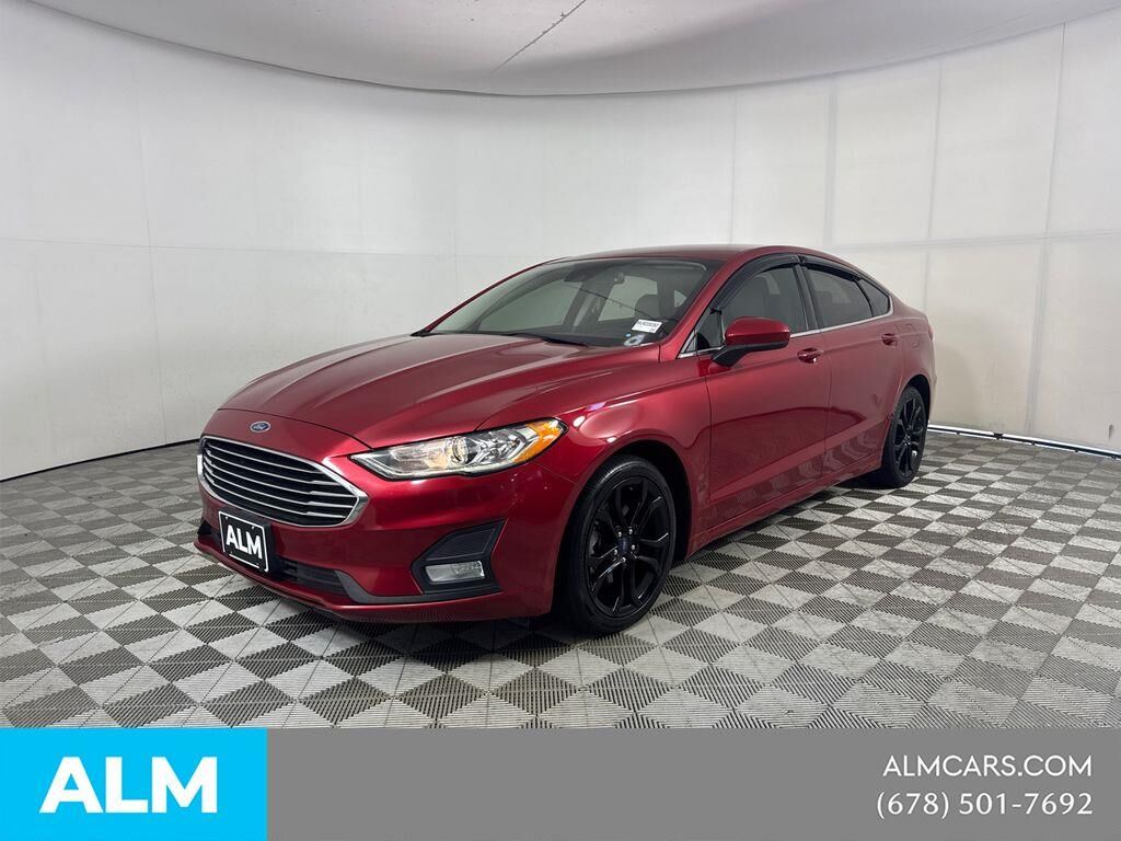 2020 Ford Fusion SE — photo 1 of 26
