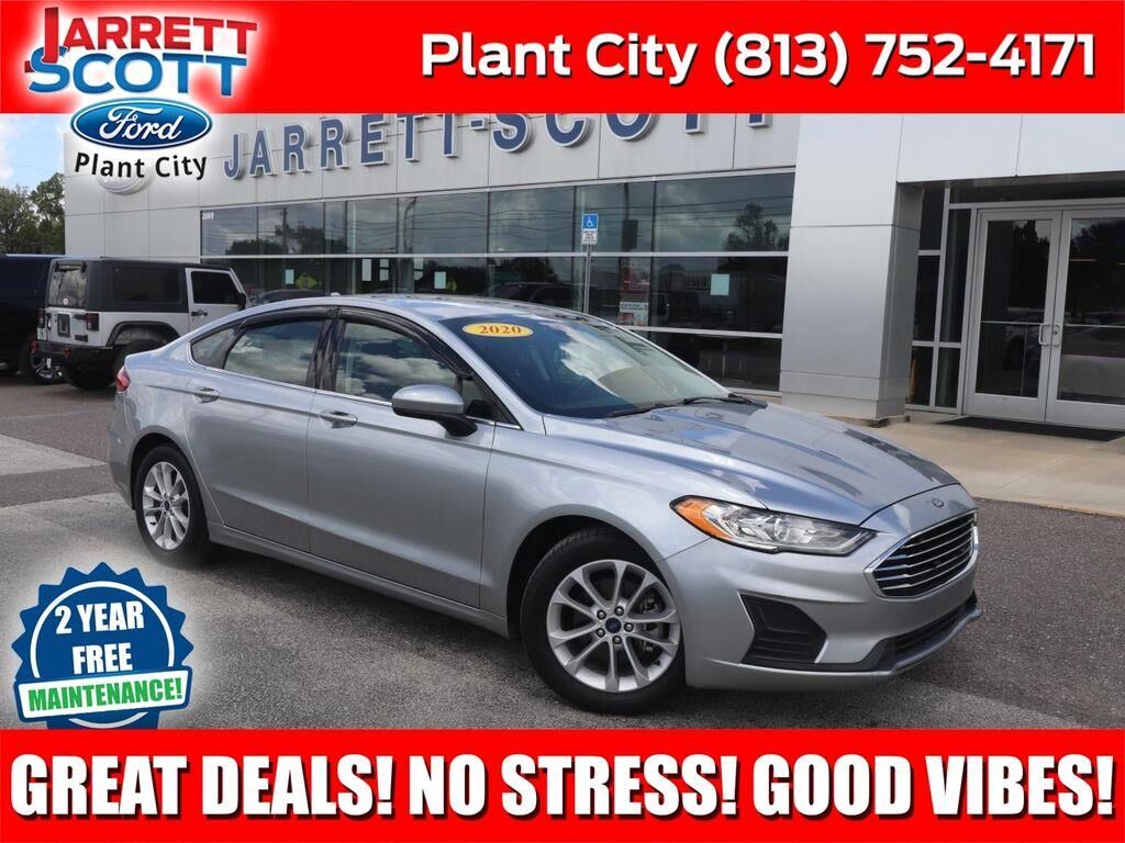 2020 Ford Fusion SE — photo 1 of 15