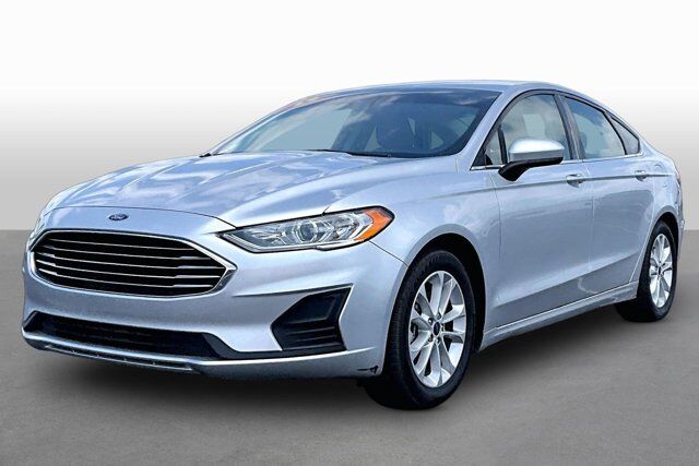 2019 Ford Fusion SE — photo 1 of 13