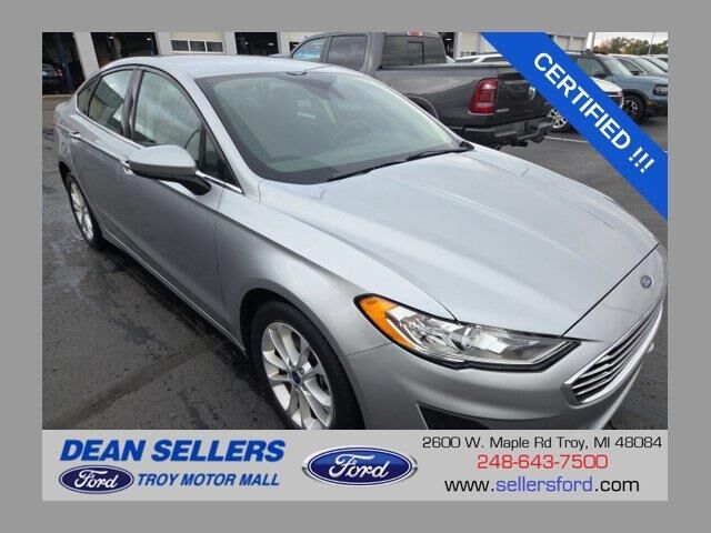 2020 Ford Fusion SE