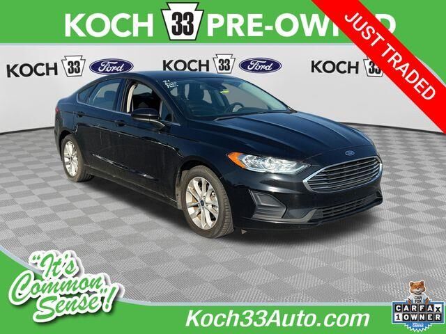 2019 Ford Fusion SE — photo 1 of 13