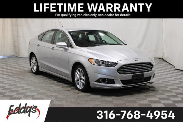 2015 Ford Fusion SE — photo 1 of 4