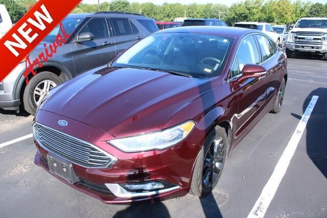 2017 Ford Fusion SE — photo 1 of 23
