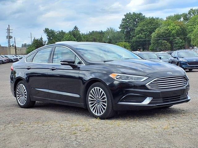 2018 Ford Fusion SE — photo 1 of 3