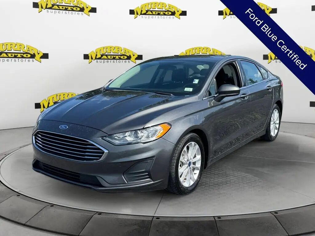 2020 Ford Fusion SE — photo 1 of 20