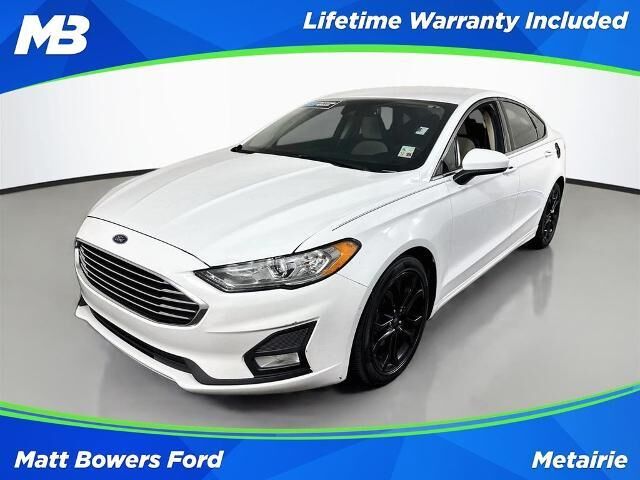 2020 Ford Fusion SE — photo 1 of 15
