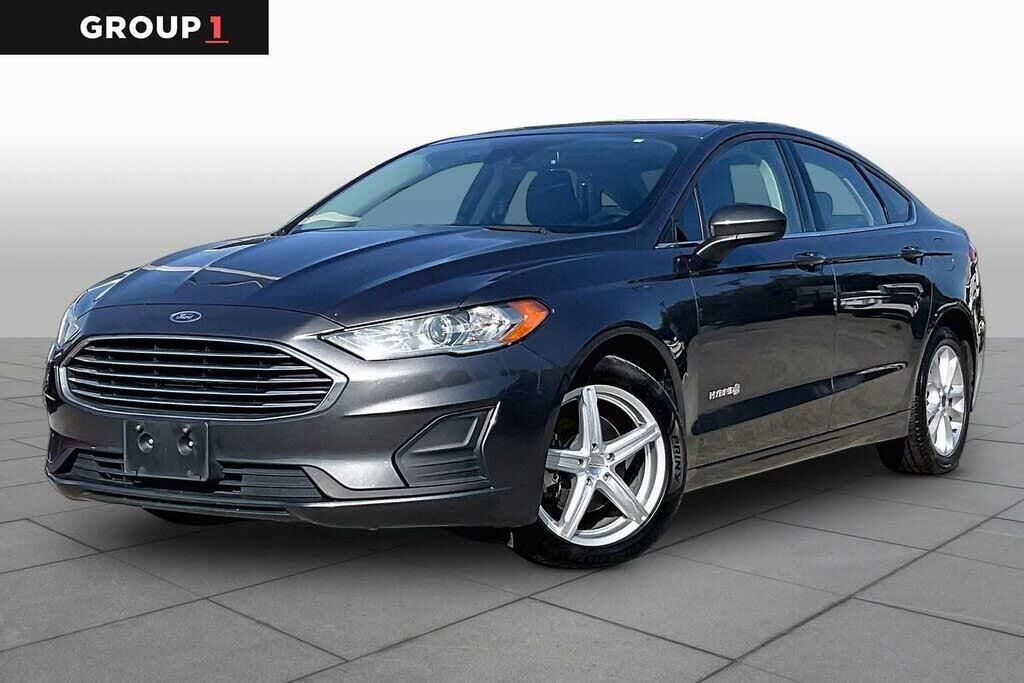 2019 Ford Fusion Hybrid SE — photo 1 of 1