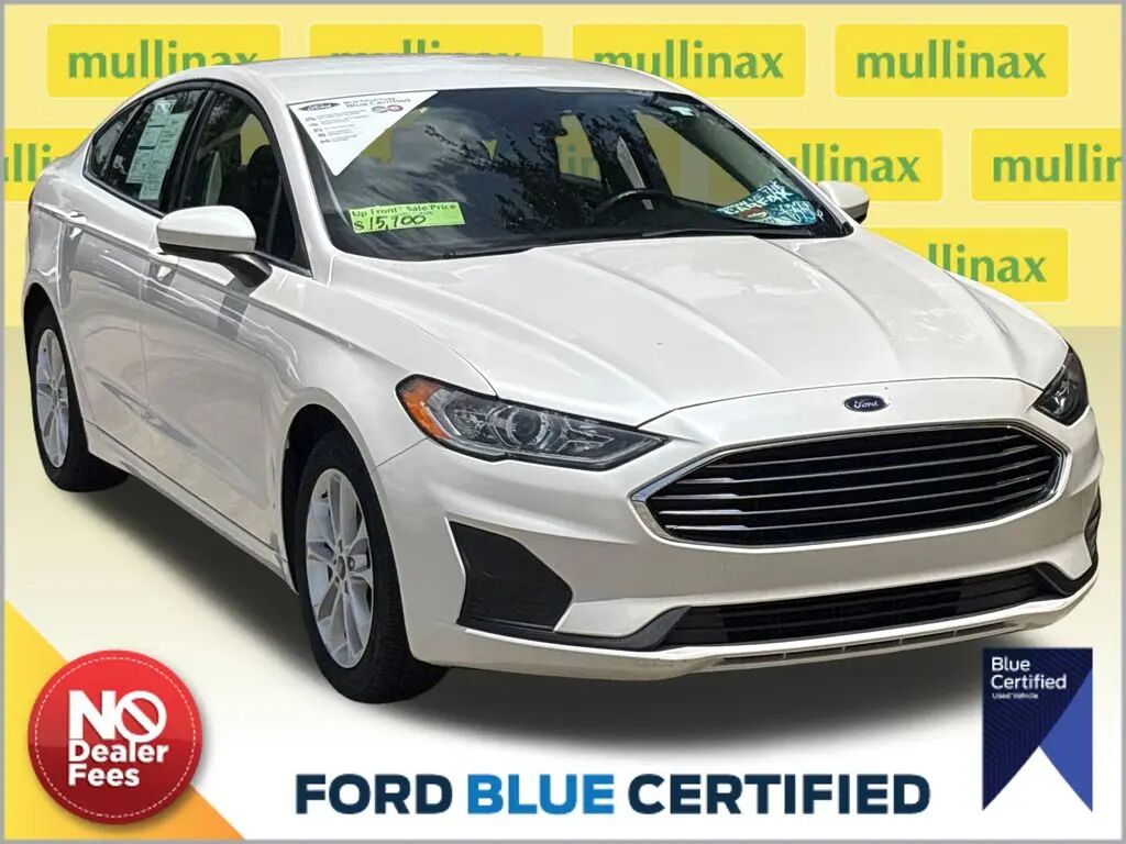 2020 Ford Fusion Hybrid SE — photo 1 of 14