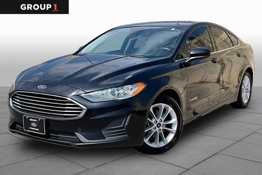 2019 Ford Fusion Hybrid SE — photo 1 of 1