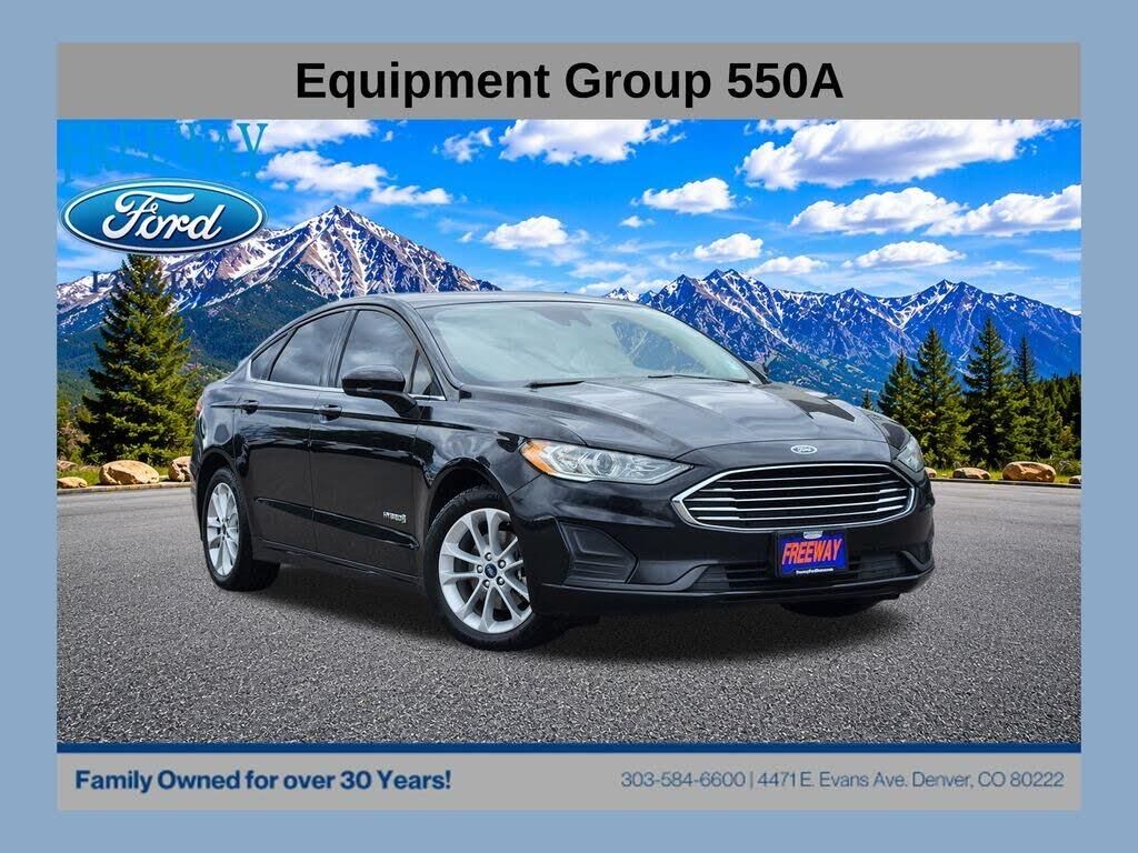 2019 Ford Fusion Hybrid SE — photo 1 of 1