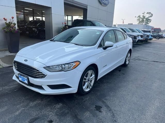 2018 Ford Fusion Hybrid SE — photo 1 of 13