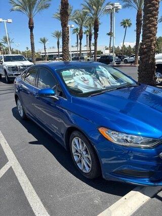 2017 Ford Fusion Hybrid SE — photo 1 of 12
