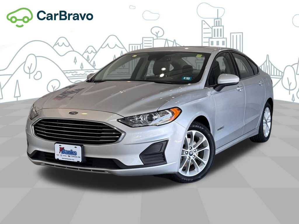 2019 Ford Fusion Hybrid SE — photo 1 of 6